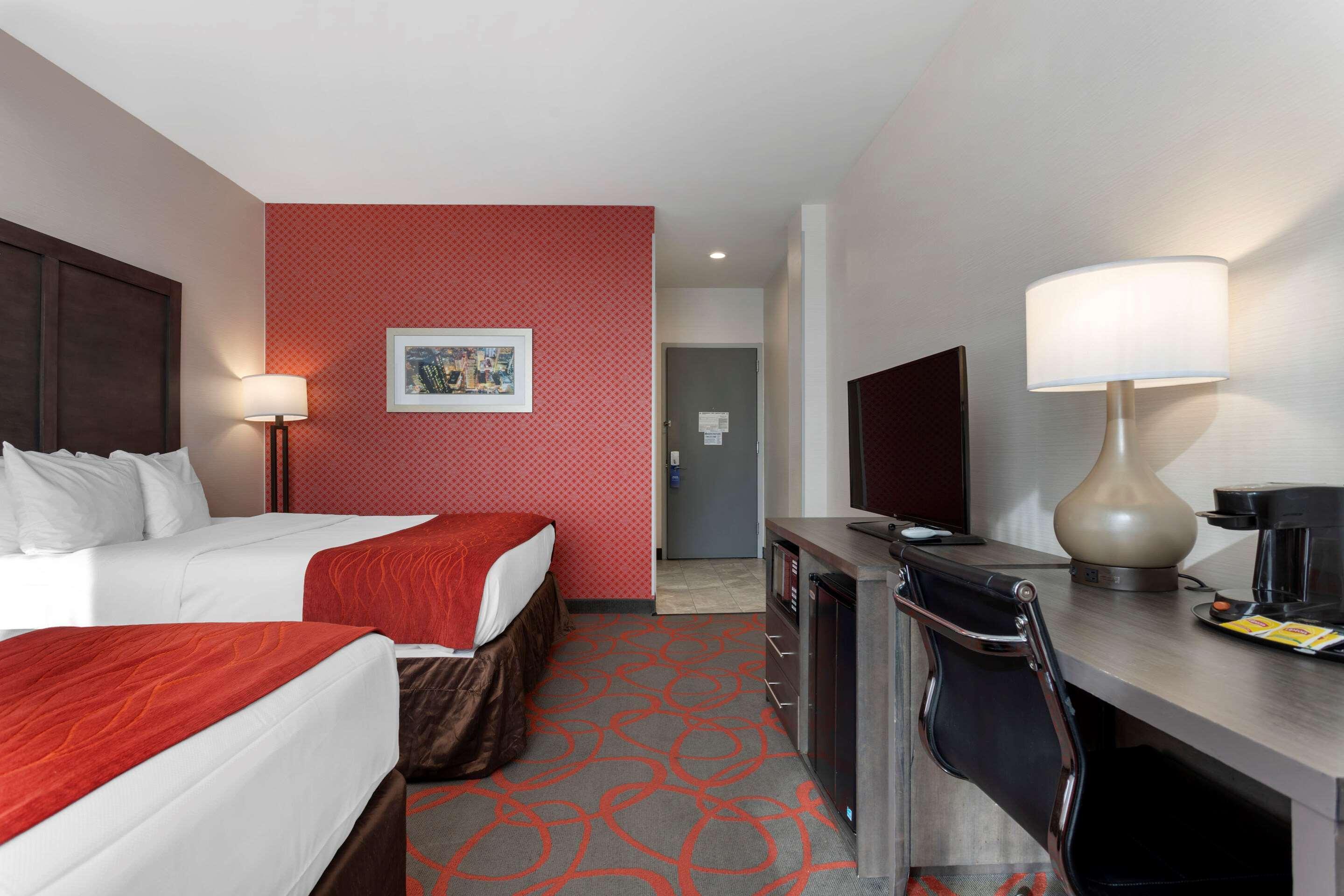Comfort Inn & Suites Near Stadium Nowy Jork Zewnętrze zdjęcie