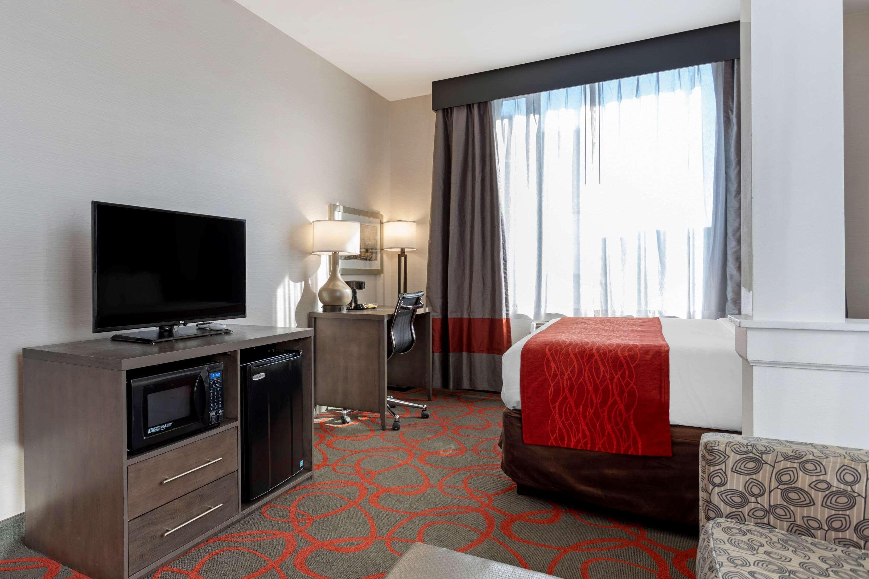 Comfort Inn & Suites Near Stadium Nowy Jork Zewnętrze zdjęcie