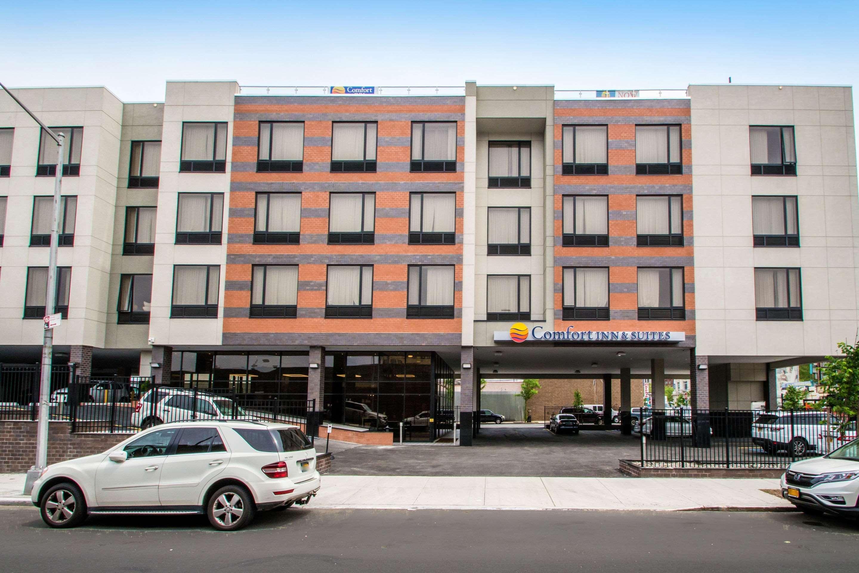 Comfort Inn & Suites Near Stadium Nowy Jork Zewnętrze zdjęcie